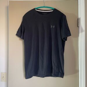 Under Armour Heat Gear Shirt. M